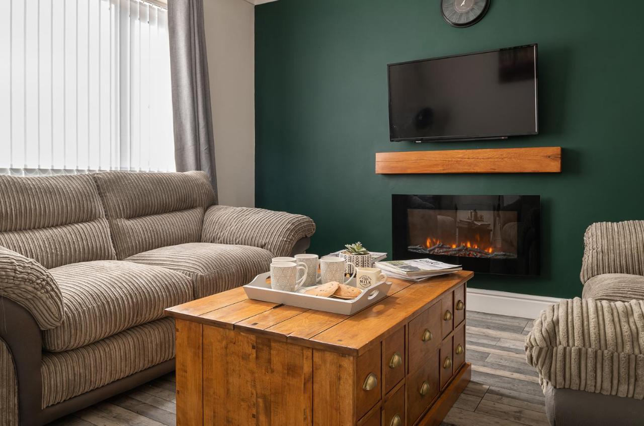 Lovely 3 Bedroom Home In Rhos On Sea Exterior foto