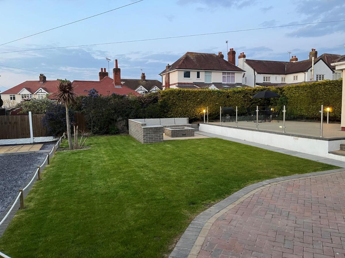 Lovely 3 Bedroom Home In Rhos On Sea Exterior foto